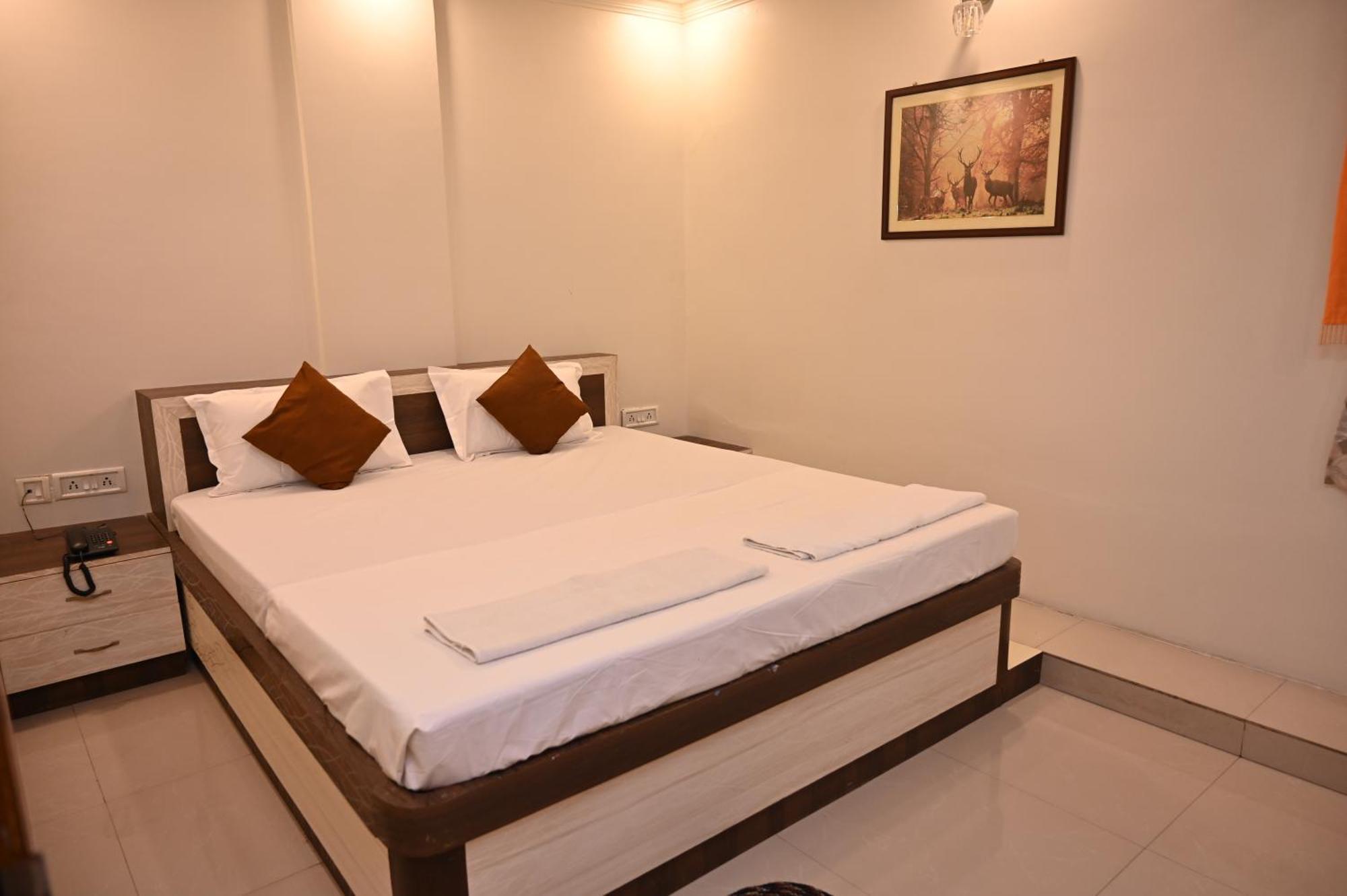 Hotel Gitanjali Māldah Exterior photo
